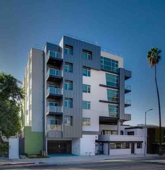 Apartahotel Penthouse With Hollywood Sign View 2 Bedrooms With 3 Beds